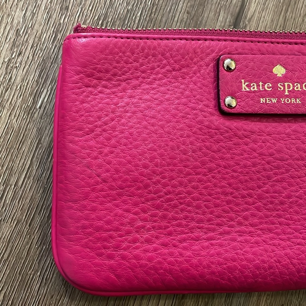 Kate spade hot pink pebbled leather wristlet - Picture 7 of 8